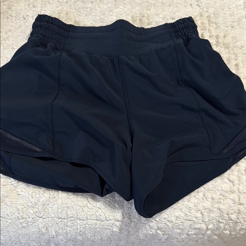 Women's Navy Athletic Shorts
Hotty Hot Lululemon 4 inch